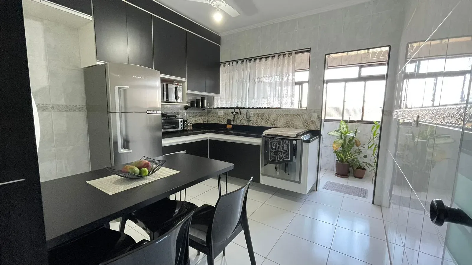 Imagem Apartamento com 2 Quartos à Venda, 93 m² em Marapé - Santos
