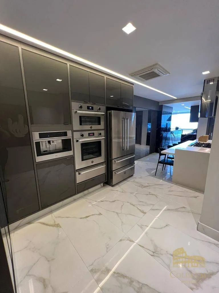 Imagem Apartamento com 4 dormitórios à venda, 250 m² por R$ 4.700.000,00 - Canto do Forte - Praia Grande/SP