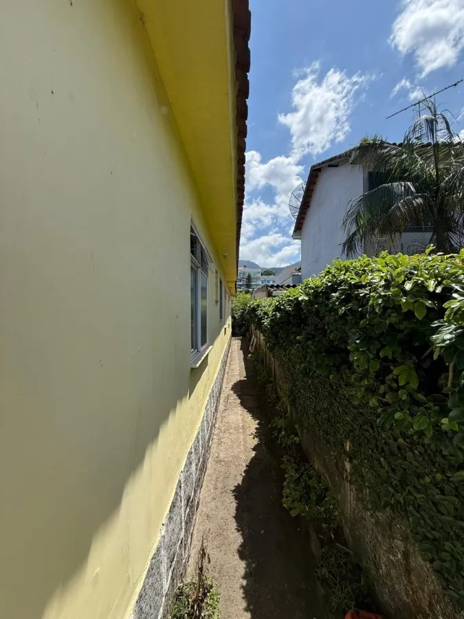 Imagem Casa para Venda em Teresópolis / RJ no bairro Araras