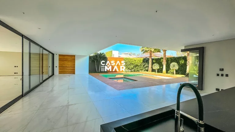Imagem Casa de luxo em condomínio na Barra da Tijúca, Rio de Janeiro-RJ: 5 quartos, 5 suítes, 9 banheiros, 7 vagas, 1.200m².