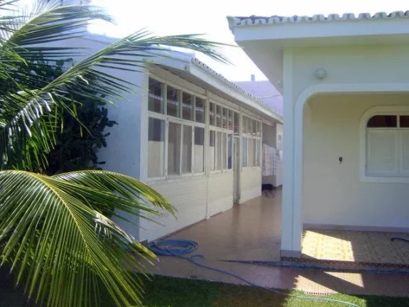 Imagem CASA FRENTE PARA O MAR - EM 5 LOTES