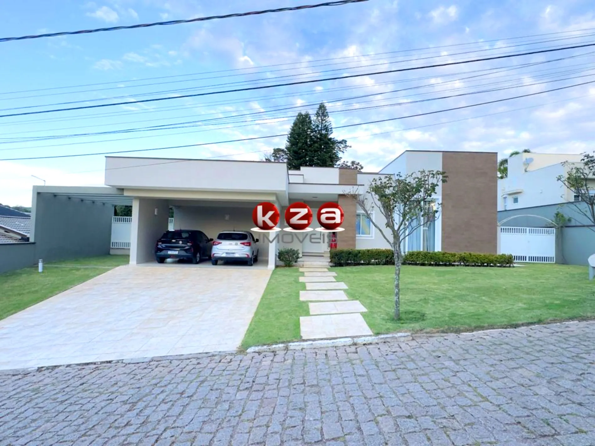 Foto do imóvel Casa Térrea Exclusiva no Condomínio Ypê Velho em Vinhedo-SP Alto Padrão e Localização Privilegiada 421 m² Construídos e mais de 1500m de terreno
