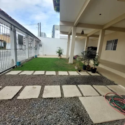 Imagem LINDA CASA A VENDA COM 6 QUARTOS E 2 SUÍTES NA PRAIA DO MORRO GURAPARI -ES
