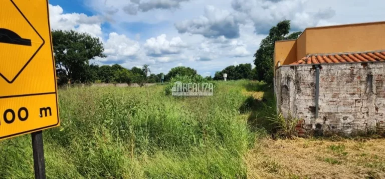 Imagem Terreno à venda no Bairro Chácaras Vila Real, Uberaba - Oportunidade única!