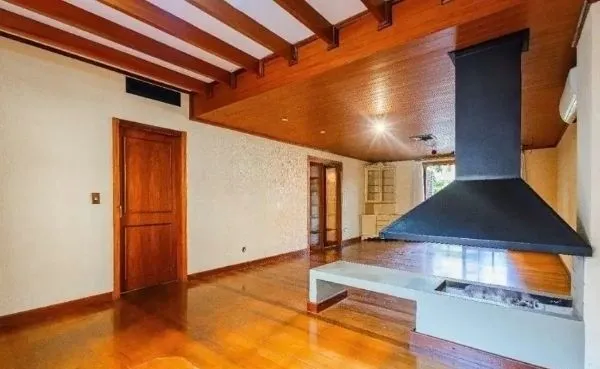 Imagem Casa sobrado no bairro Bela Vista de 3 dormitórios e 3 vagas DESOCUPADA
