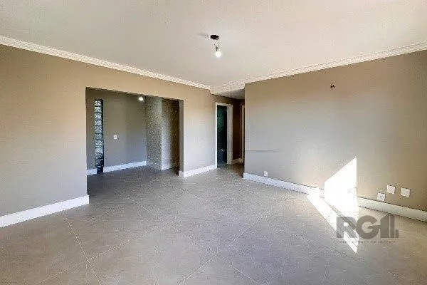 Imagem Vende-se apartaento 2 quartos com suíte e vaga coberta em região privilegiada - 72m² - Mont'Serrat