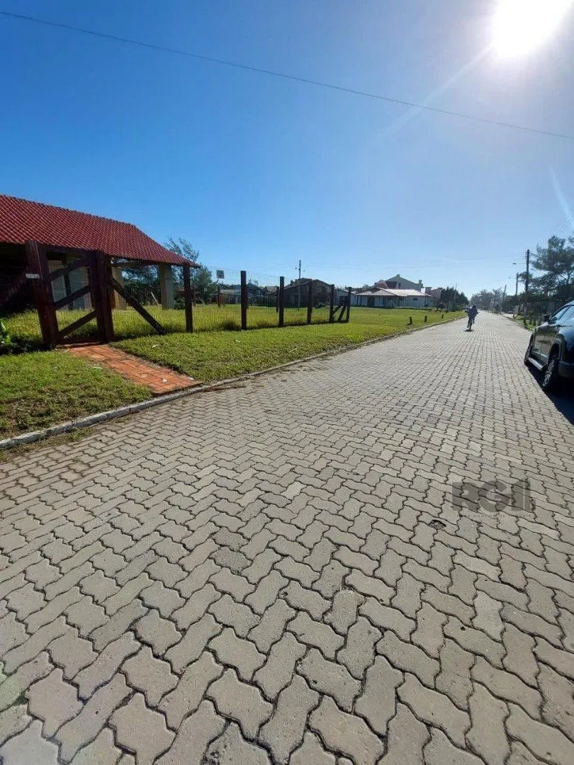 Imagem Casa a beira mar de Imbe na frente calçadão . Mobiliada , super bem conservada . Composta por 4 dormitórios sendo 1 suíte