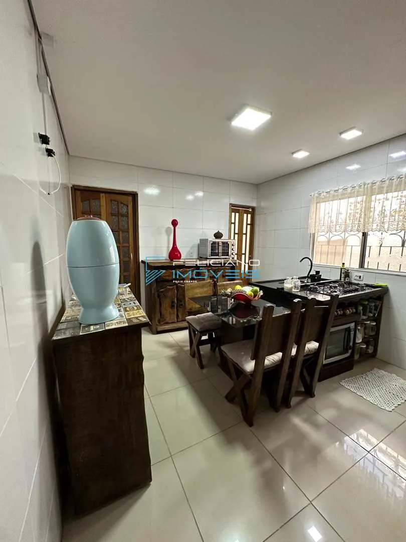 Imagem Casa com 2 quartos, Guilhermina, Praia Grande - R$ 600 mil, Cod: 4113