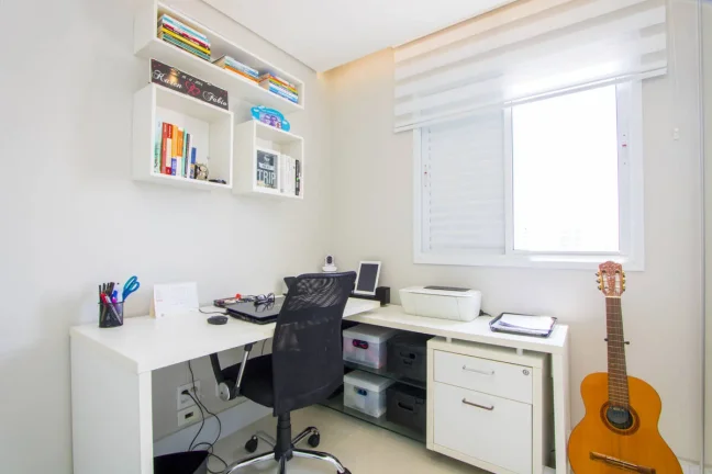 Imagem Apartamento 80 m² 3 Dormitórios sendo 1 Suite e 2 Vagas de Garagens.