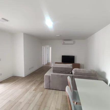 Imagem Apartamento mobiliado à venda no centro de Joinville