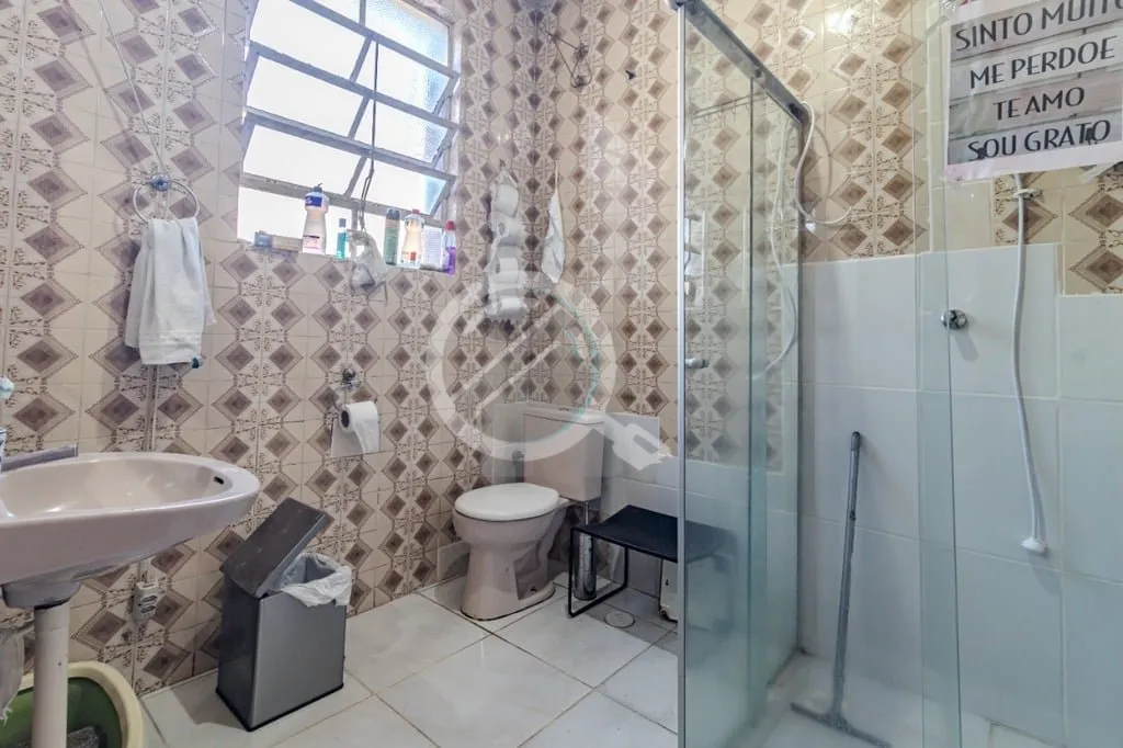 Imagem Apartamento à venda localizado na Avenida Farrapos, no bairro Floresta em Porto Alegre. Este imóve...