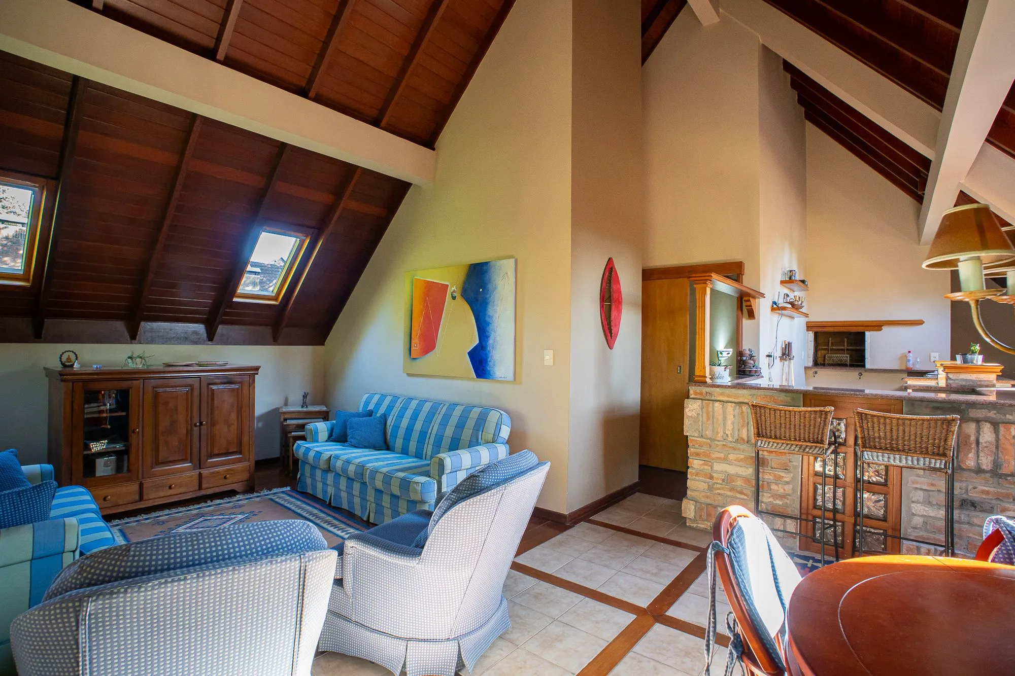 Imagem Duplex à venda em Gramado, Planalto, com 4 quartos, 141.45m2