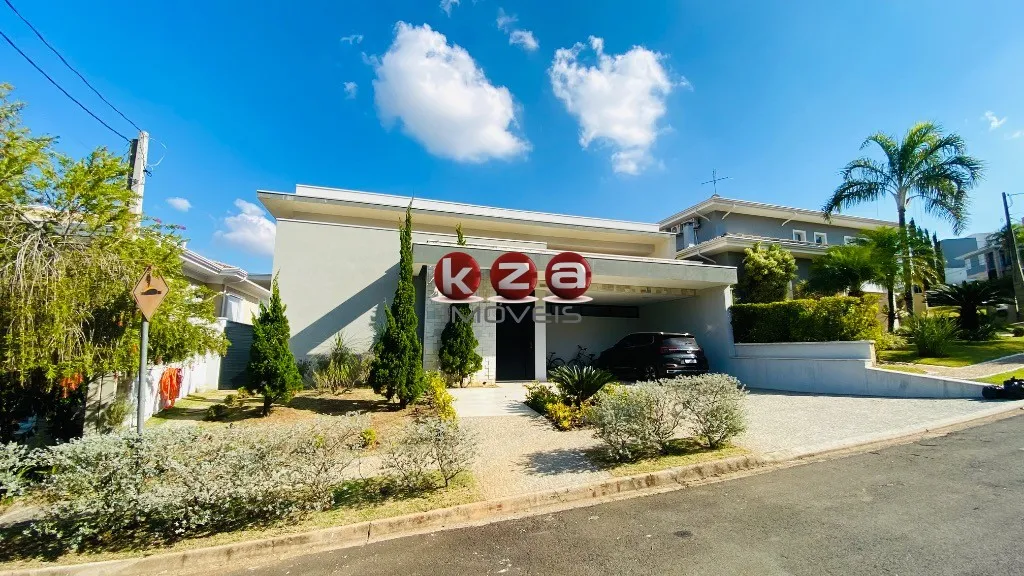 Imagem Casa de Luxo à Venda em Condomínio Exclusivo em Valinhos-SP: 3 quartos, 3 suítes, 3 salas, 5 banheiros, 2 vagas de garagem, 317m².