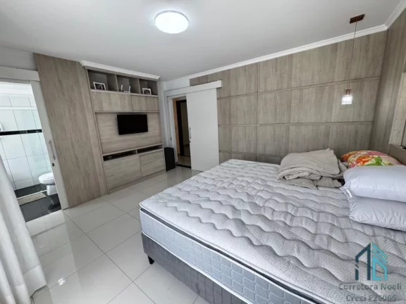 Imagem Sobrado decorado, mobiliado, 04 quartos c/suíte, closet, área gourmet em São José dos Pinhais PR