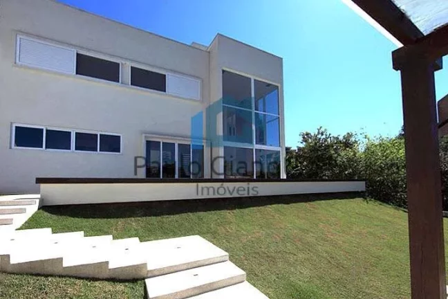 Imagem Casa espetacular com projeto moderno na Granja Viana