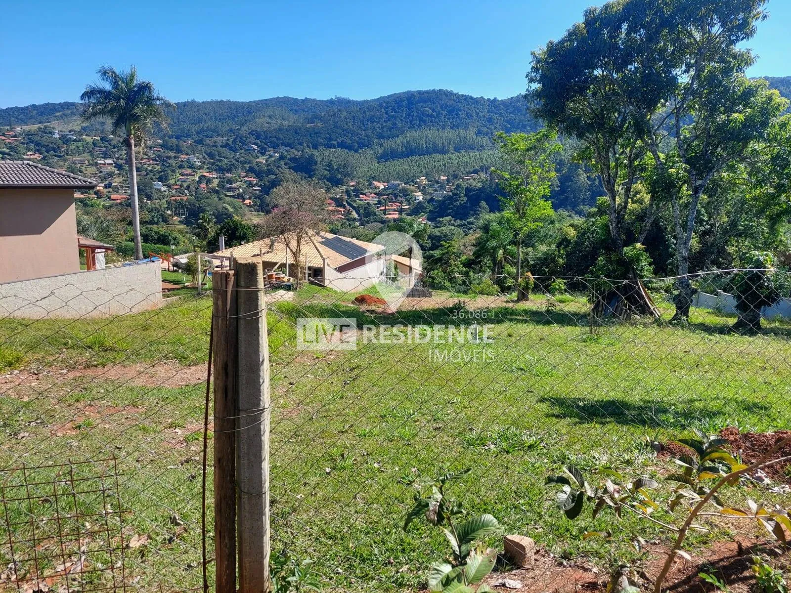 Foto do imóvel terreno de 2.000 m² à venda em Itatiba