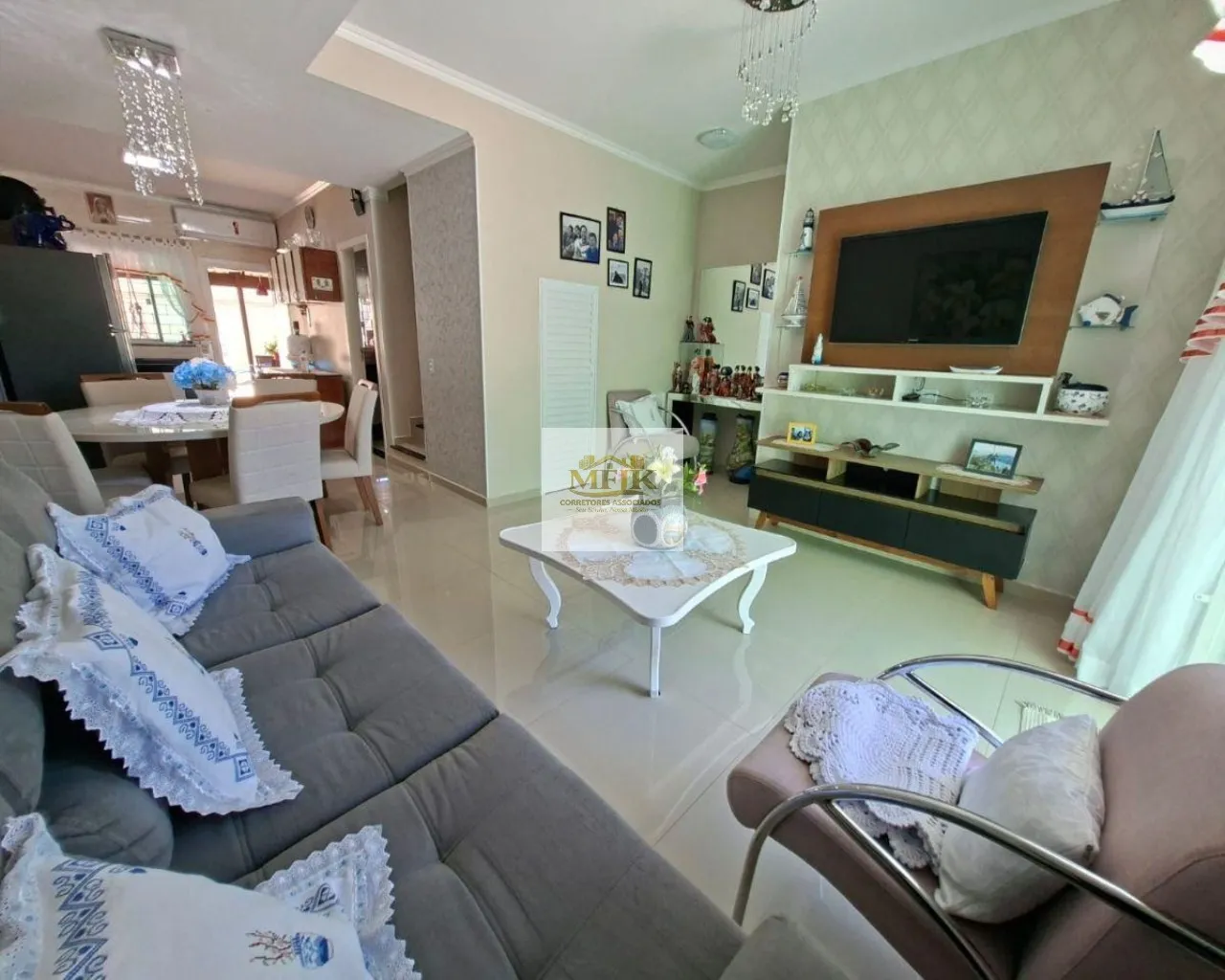 Imagem Casa de 4 quartos à venda em Santa Terezinha