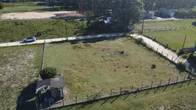 Imagem Terreno à venda em Garopaba-SC, bairro Campo Duna, 1.158 m² de área, próximo à Lagoa