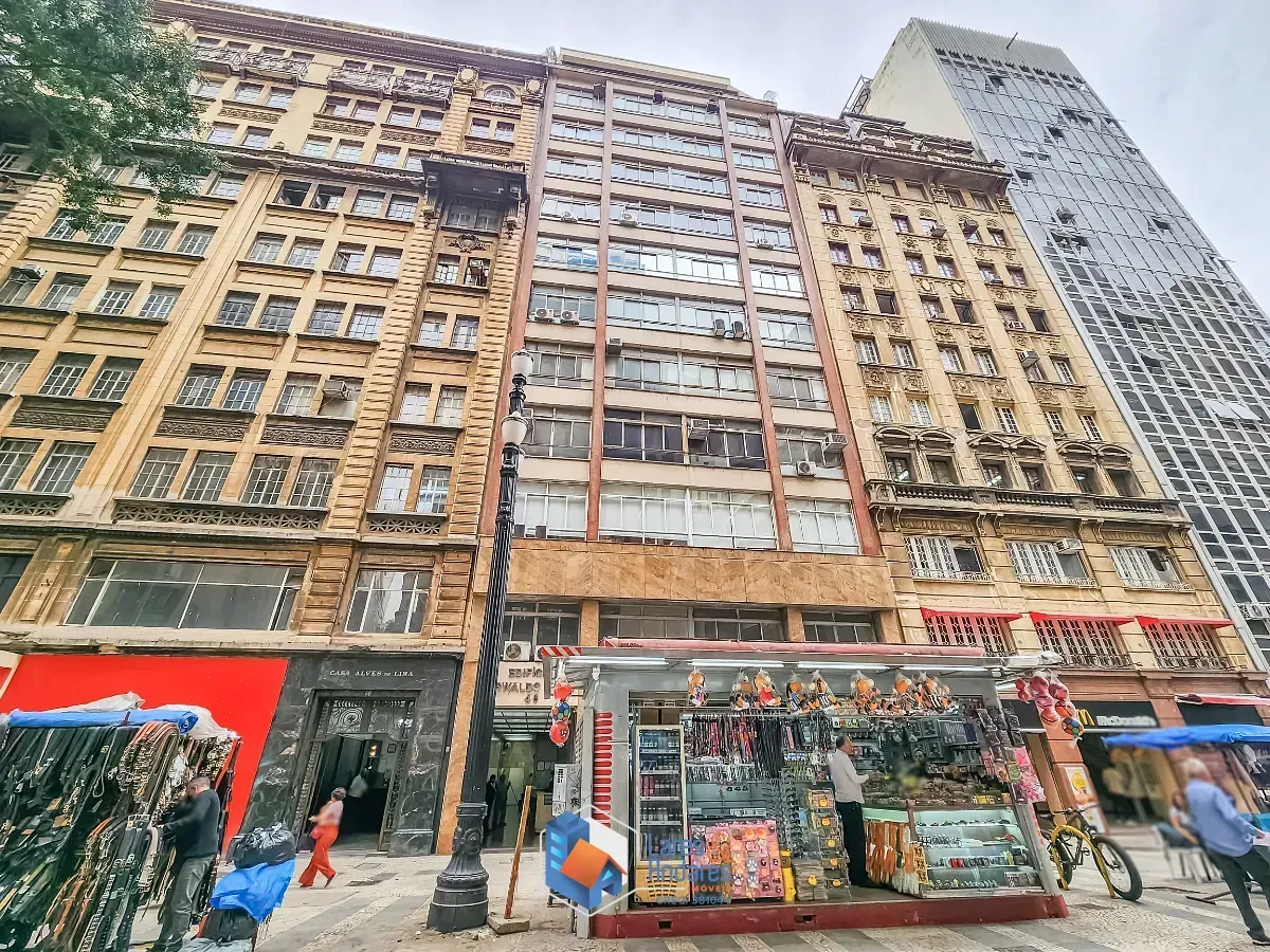Imagem Conjunto comercial para venda e locação em República, 200m²