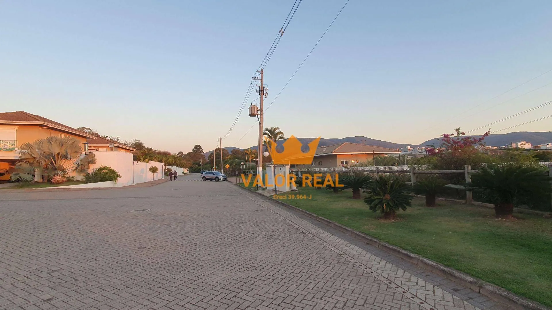 Imagem Casa com 4 dormitórios - 3 suítes - 221 m2, 3 vagas, Condomínio Nature Village I - Eloy Chaves - Jundiaí/SP
