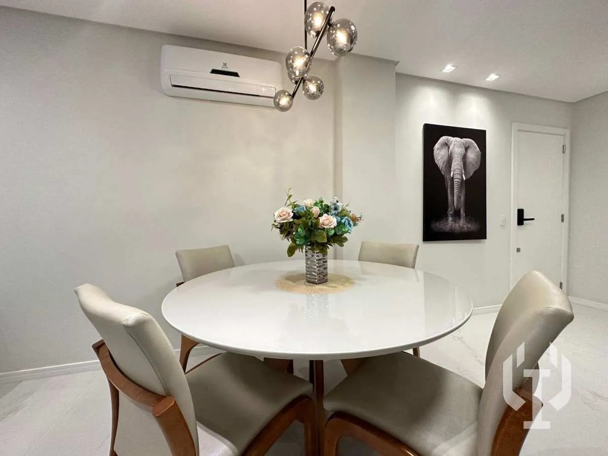 Imagem Apartamento Frente Mar Mobiliado Pronto para Morar no Centro de Itapema