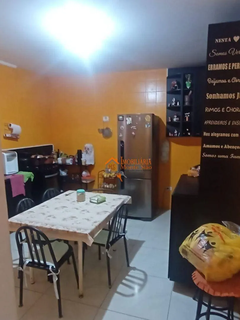 Imagem Sobrado com 5 dormitórios à venda, 320 m² por R$ 745.500,00 - Vila Flórida - Guarulhos/SP