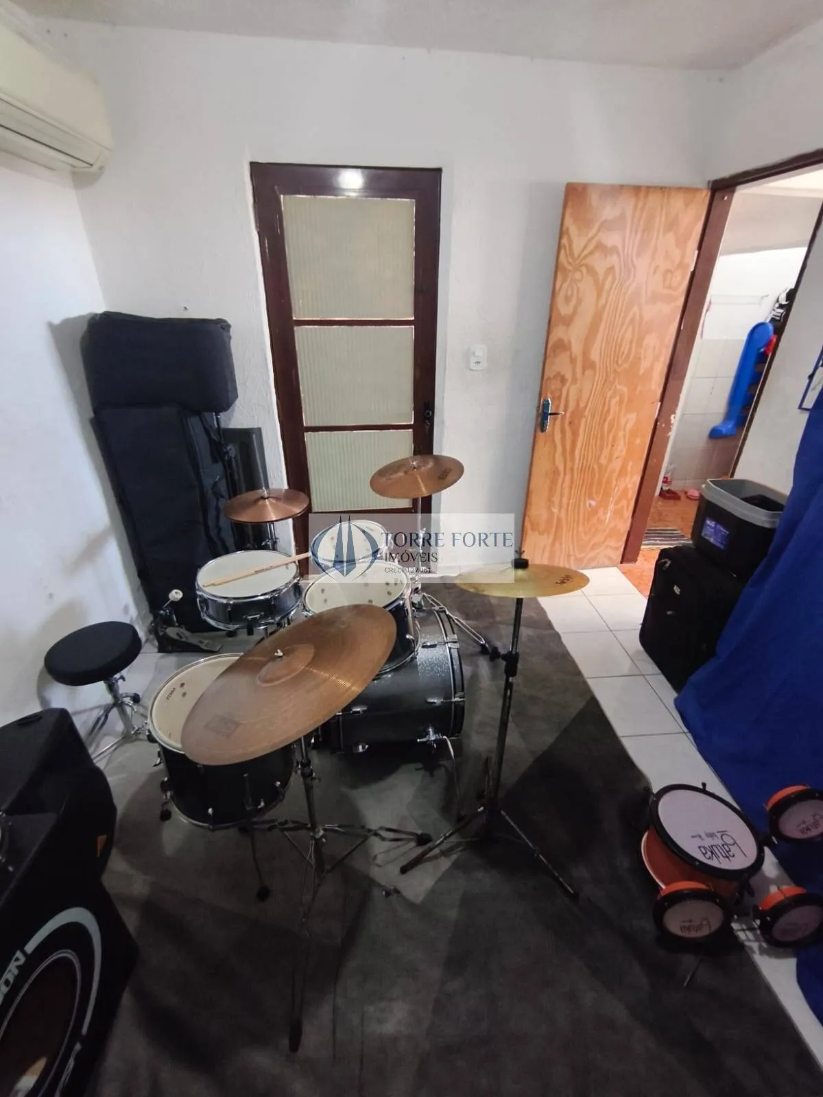 Imagem Oportunidade única Duas casas com entrada separadas