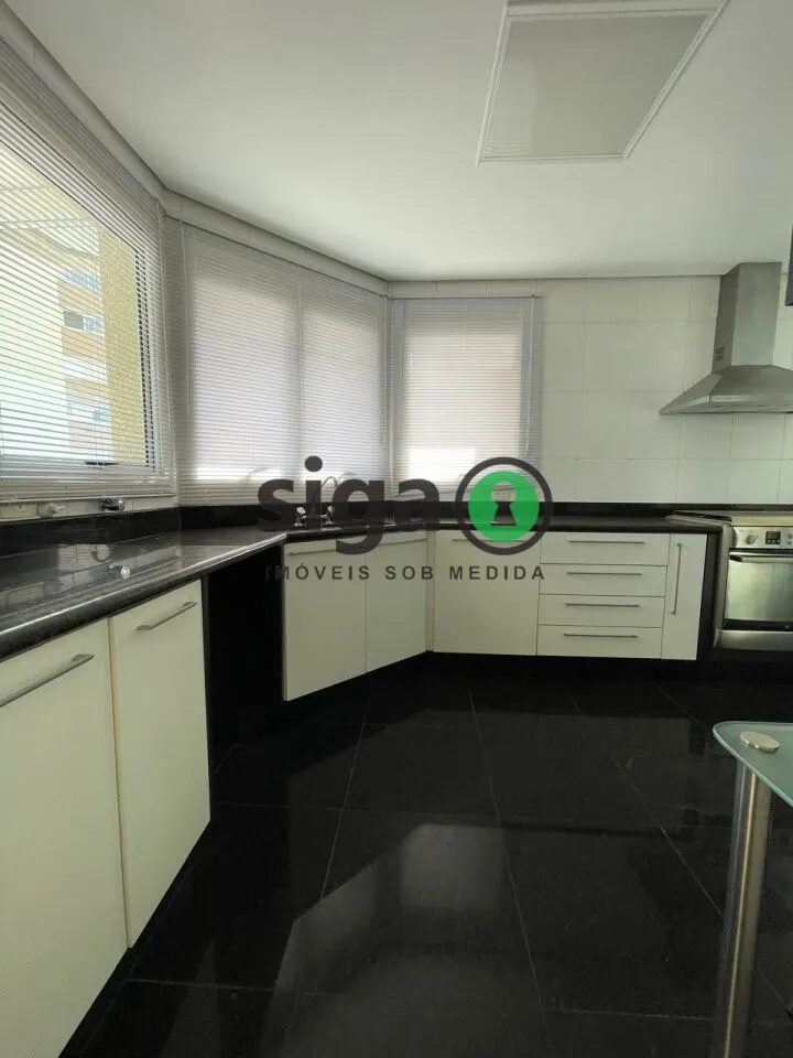 Imagem Apto no Panamby com 430m²,Venda ou Locação, 4 suites, 6 vagas, escritório, Semi Mobiliado