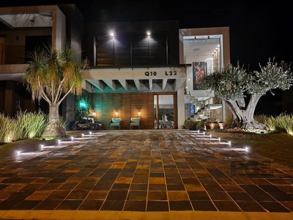 Casa de Condomínio em Atlântida Sul