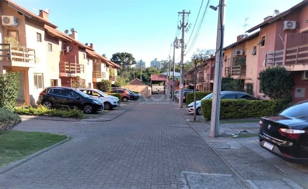 Imagem Casa Condominio para Venda - 144.97m², 3 dormitórios, sendo 1 suites, 2 vagas - Cavalhada