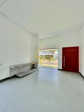 Imagem Casa térrea em condomínio fechado com 04 suites