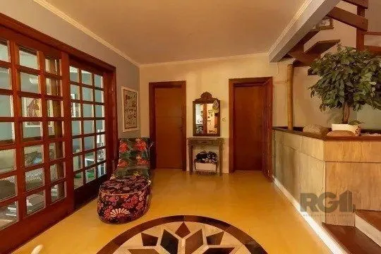 Imagem Casa de 4 dormitórios mobiliada para venda no Bairro Jardim Itu Sabara.