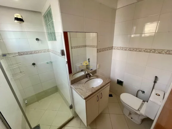Imagem Procurando um lar espaçoso e sofisticado para chamar de seu? Este apartamento no coração do Centr...