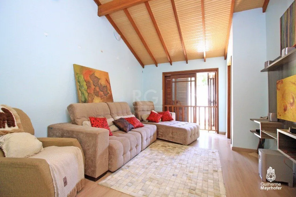 Imagem Casa para Venda - 240m², 4 dormitórios, sendo 3 suites, 6 vagas - Jardim Sabará