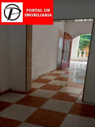 Imagem Vendo Excelente Casa para uso Residencial ou Comercial em Beira de Rua Arsenal proximo a Estrada