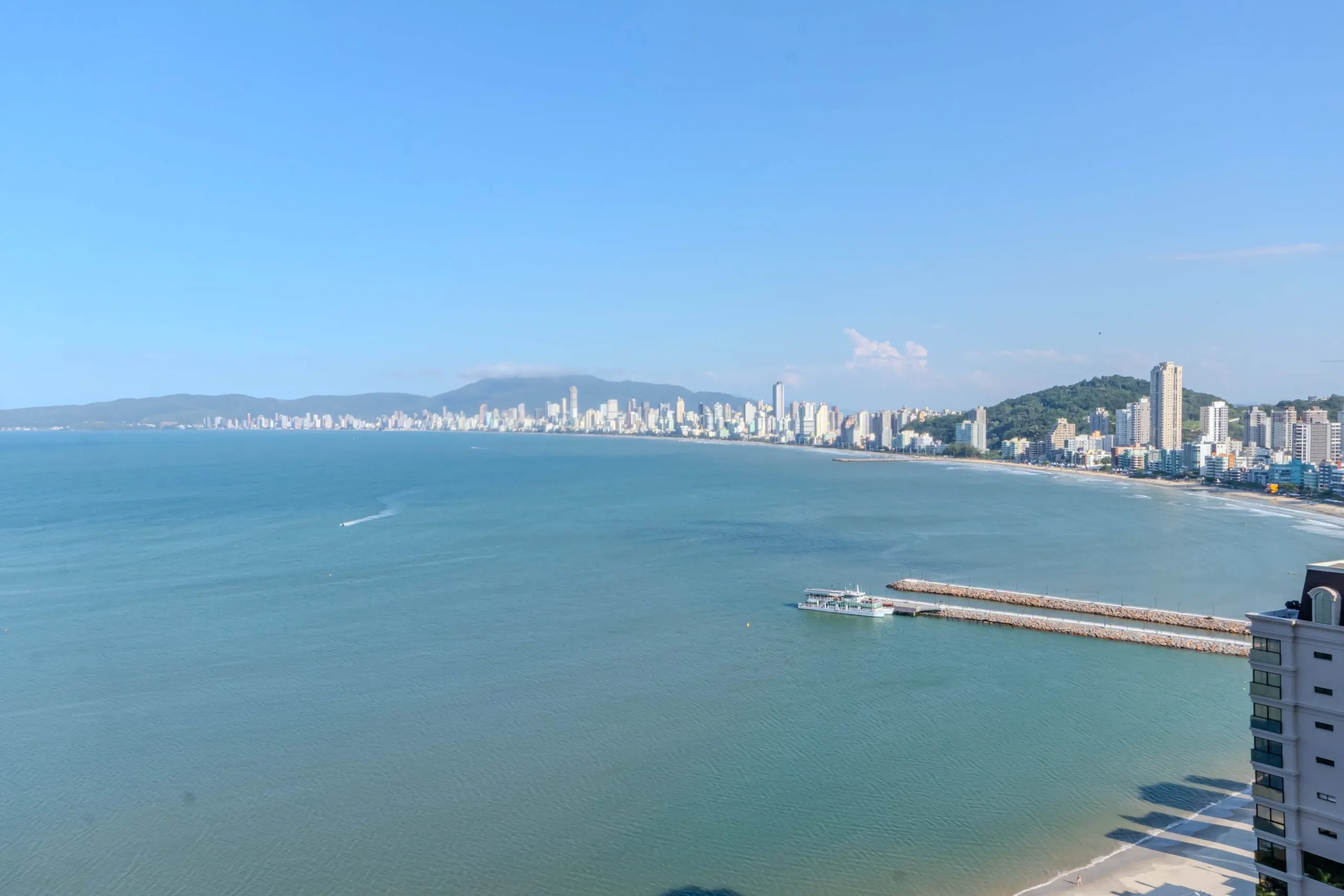 Imagem Apartamento com vista para o mar à venda com 180m2 por R$ 7.200.000,00