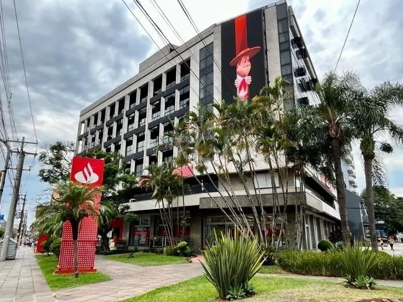 Imagem MÁFFER IMÓVEIS ALUGA - CONJUNTO COMERCIAL Av. Cristóvão Colombo esquina Benjamin Constant | Porto Alegre/RS