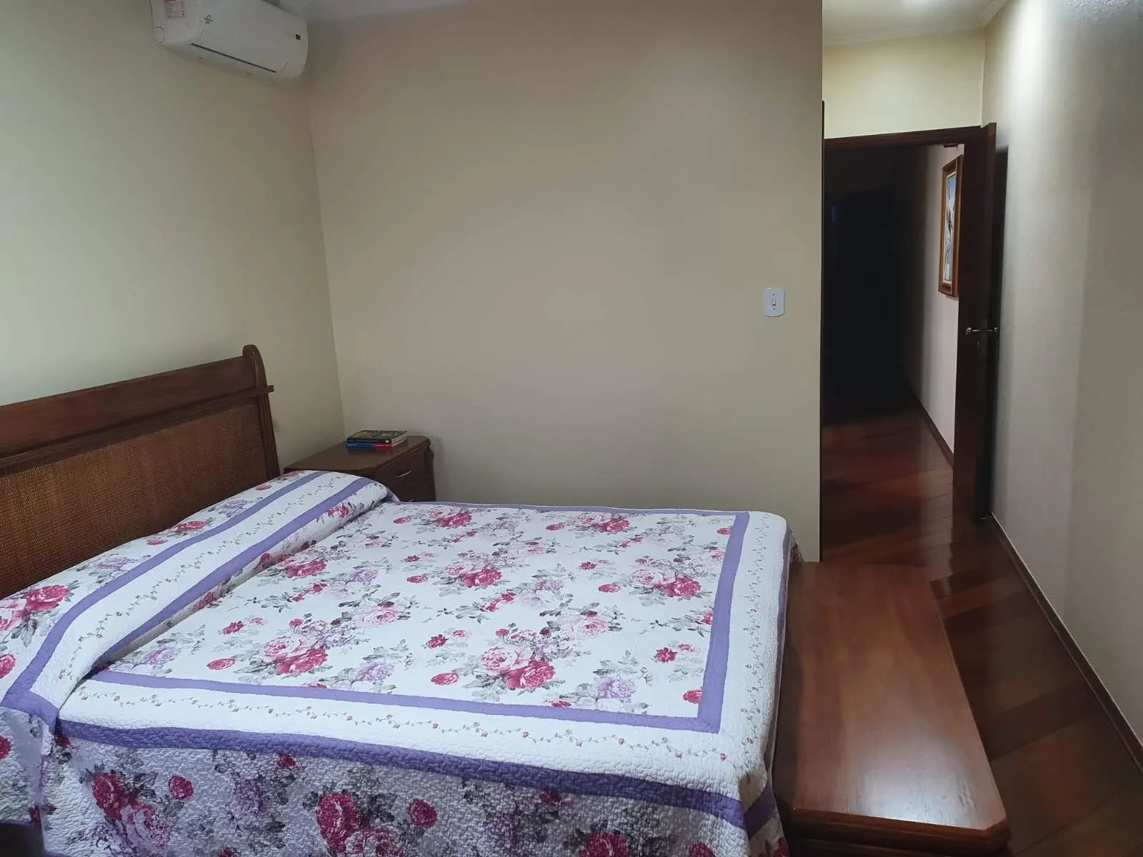 Imagem Sobrado com 3 Quartos à Venda, 202 m² em Vila Floresta - Santo André