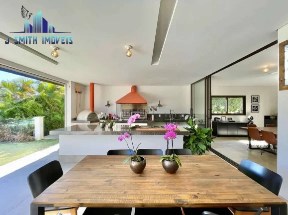 Imagem Casa MARAVILHOSA 6 suítes (4 + 2 apto. hóspedes), piscina, gourmet, linda.
