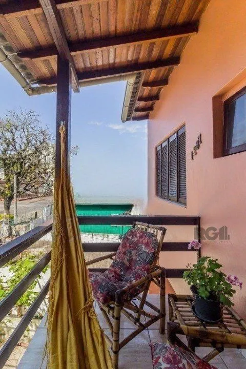 Imagem Casa 3 quartos no bairro Partenon, em Porto Alegre