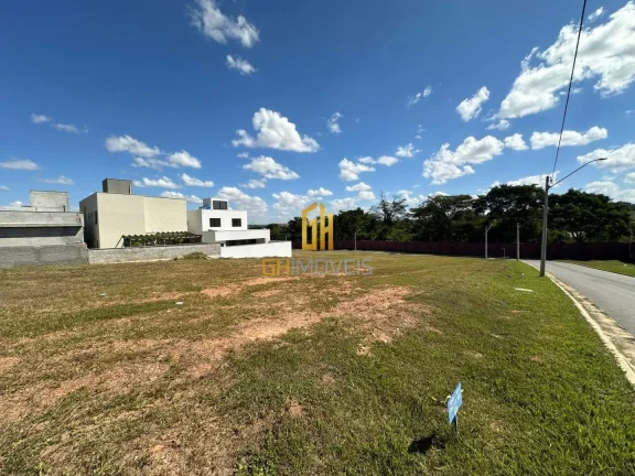 Imagem TE0096Lote com 276m2 no Jardins Capri -Rua privilegiada com 8 moradores-Sem vizinho na frente (sÃ³ Ã...