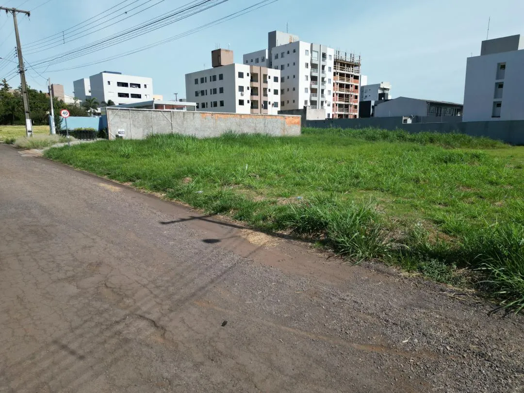 Imagem Terreno à venda em Cascavel, Fag - Rede de Esgoto e Rua Asfaltada