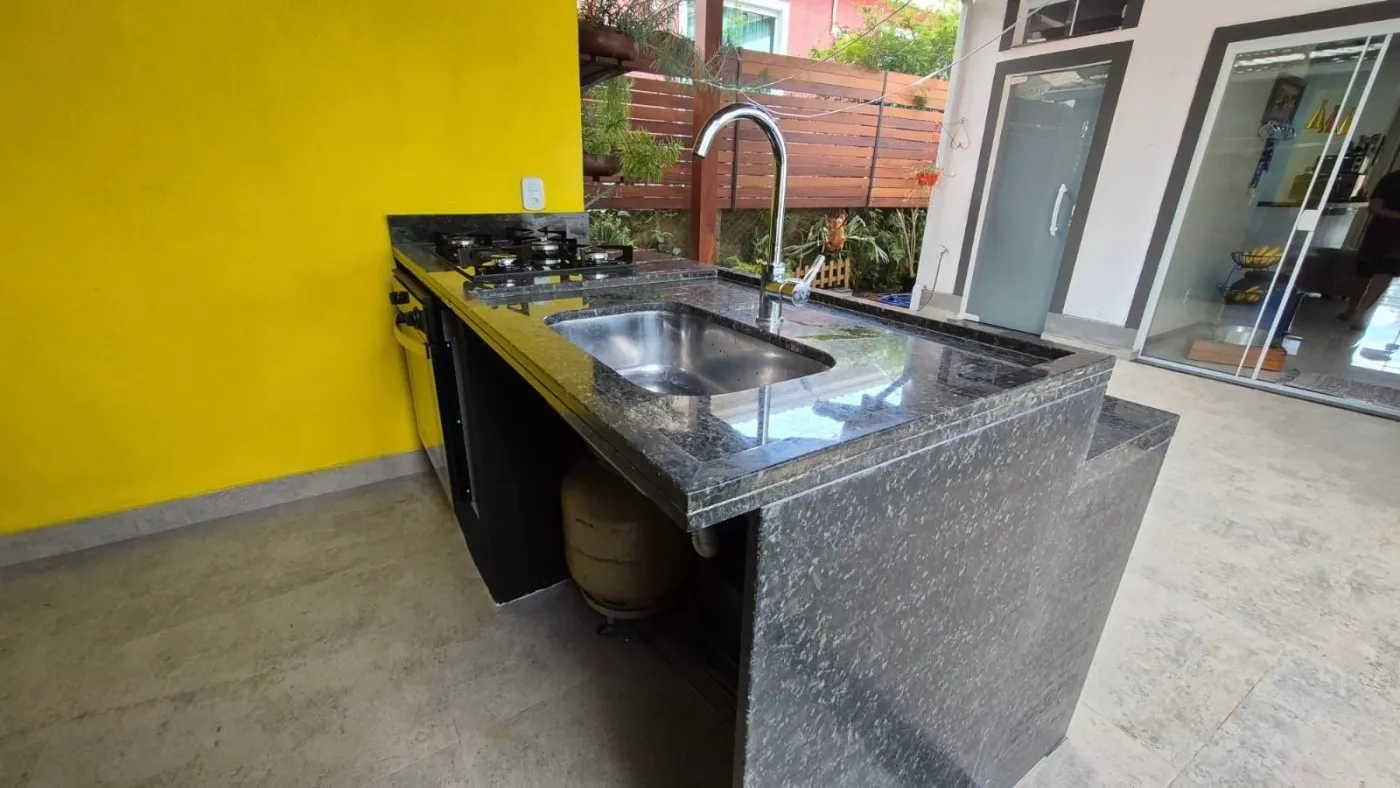 Imagem Casa em Condomínio para Venda em Teresópolis / RJ no bairro Albuquerque