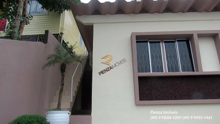 Imagem Casa para Venda em Concórdia, Centro, 3 dormitórios, 1 suíte, 1 banheiro