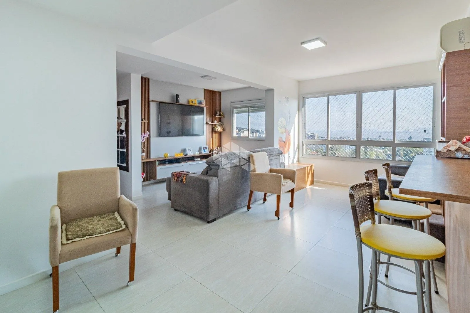 Imagem Apartamento com 2 quartos, 2 vagas e 73.87m² para vender por R$ 669.000