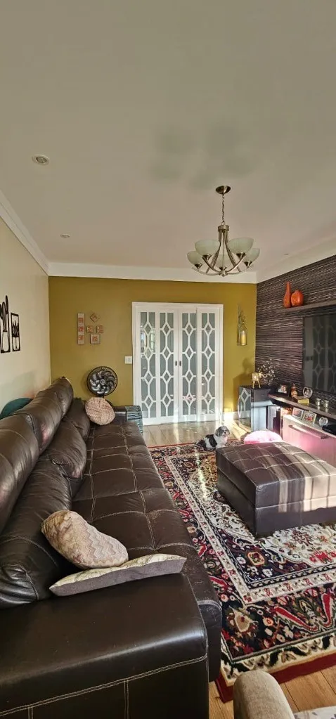 Imagem Imperdível casa à venda em Santo André-SP, bairro Santa Maria: 4 quartos, 2 suítes, 3 banheiros, 4 vagas de garagem, 310 m².
