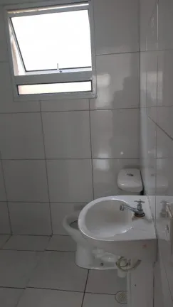 Imagem Casa de Condomínio com 2 Quartos para Alugar, 56 m² em Jardim Layr - Mogi das Cruzes