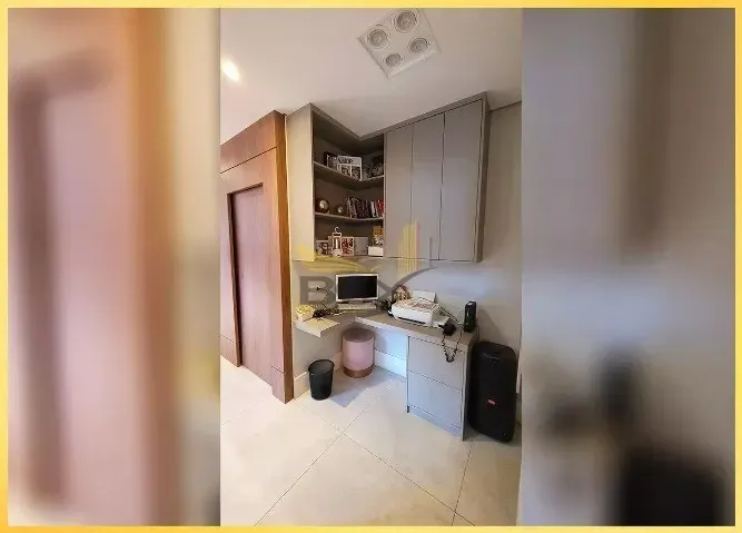 Imagem Luxuosa Casa em Alphaville Burle Marx com 390m² e Acabamentos de Alto Padrão