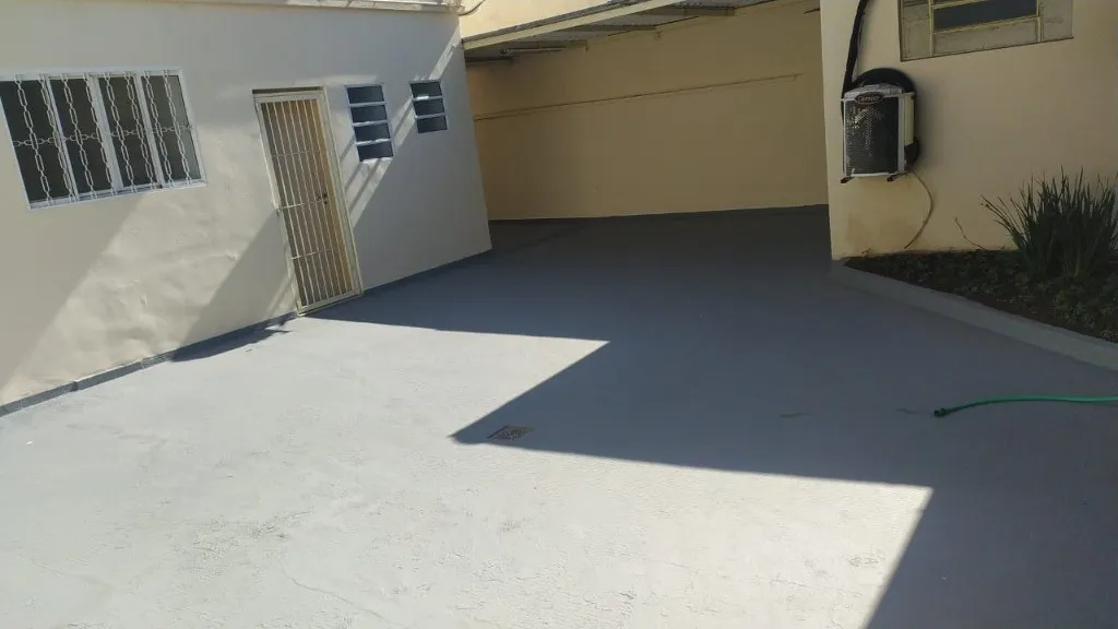Imagem Sobrado Comercial de Alto Padrão no Butantã: 3 Quartos, 1 Suite, 5 Banheiros, 8 Vagas de Garagem, 300m² - São Paulo-SP