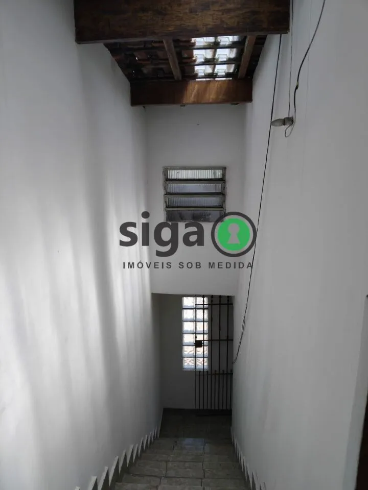 Imagem Sobrado com 4 suítes, terraço gourmet e garagem para 4 carros.